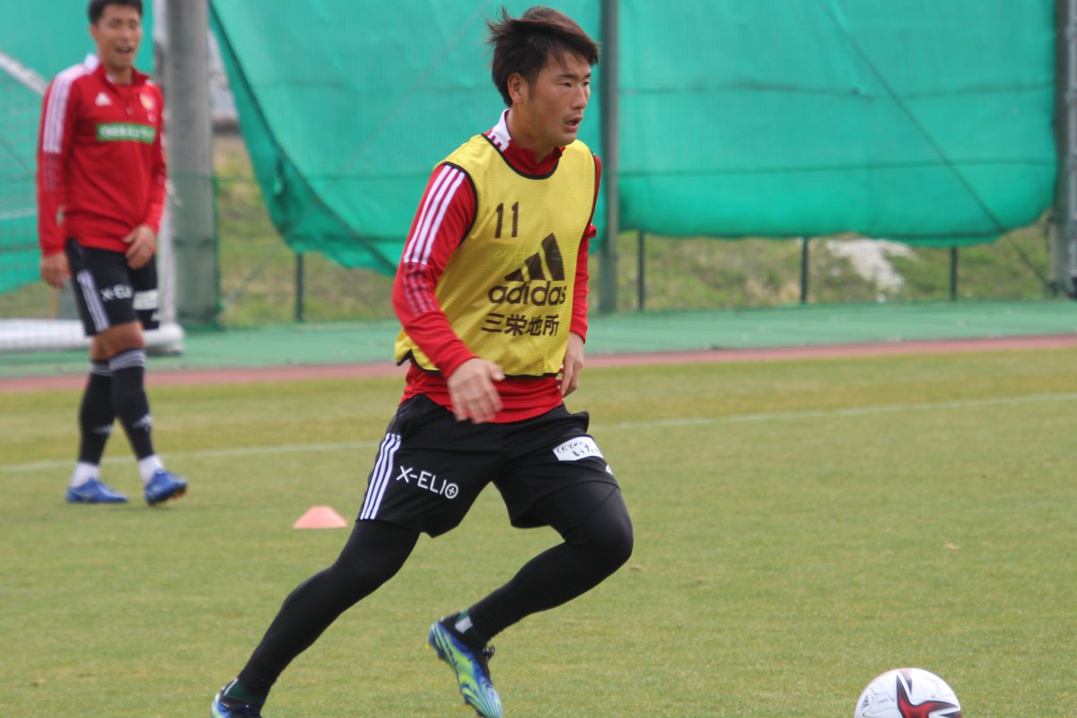 vega_official_'s tweet photo. 【スタッフ】
トレーニング💪💪💪
そして本日よりトレーニングウェアのパンツの右すそにX-ELIOさまの広告が追加されました🩳
サポートありがとうございます🙇🙇🙇引き続き、サポートよろしくお願いいたします🙌🙌🙌
📱https://t.co/GG00Vzvg8T
#ベガルタ仙台 #vegalta #XELIO https://t.co/8GwM6VzAKV