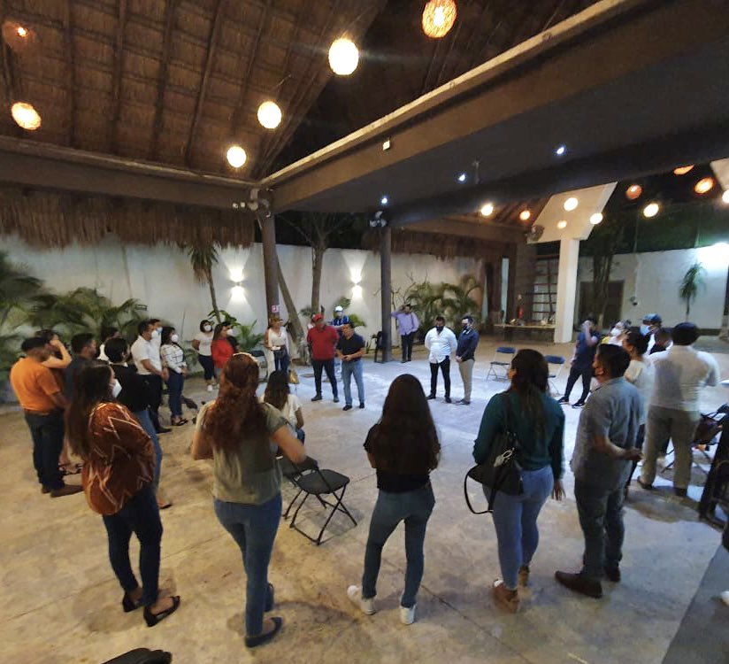 MxTulum's tweet image. Los jóvenes representan un recurso humano importante dentro de la sociedad ya que actúan como agentes de cambio social, desarrollo económico y progreso.🤝🇲🇽