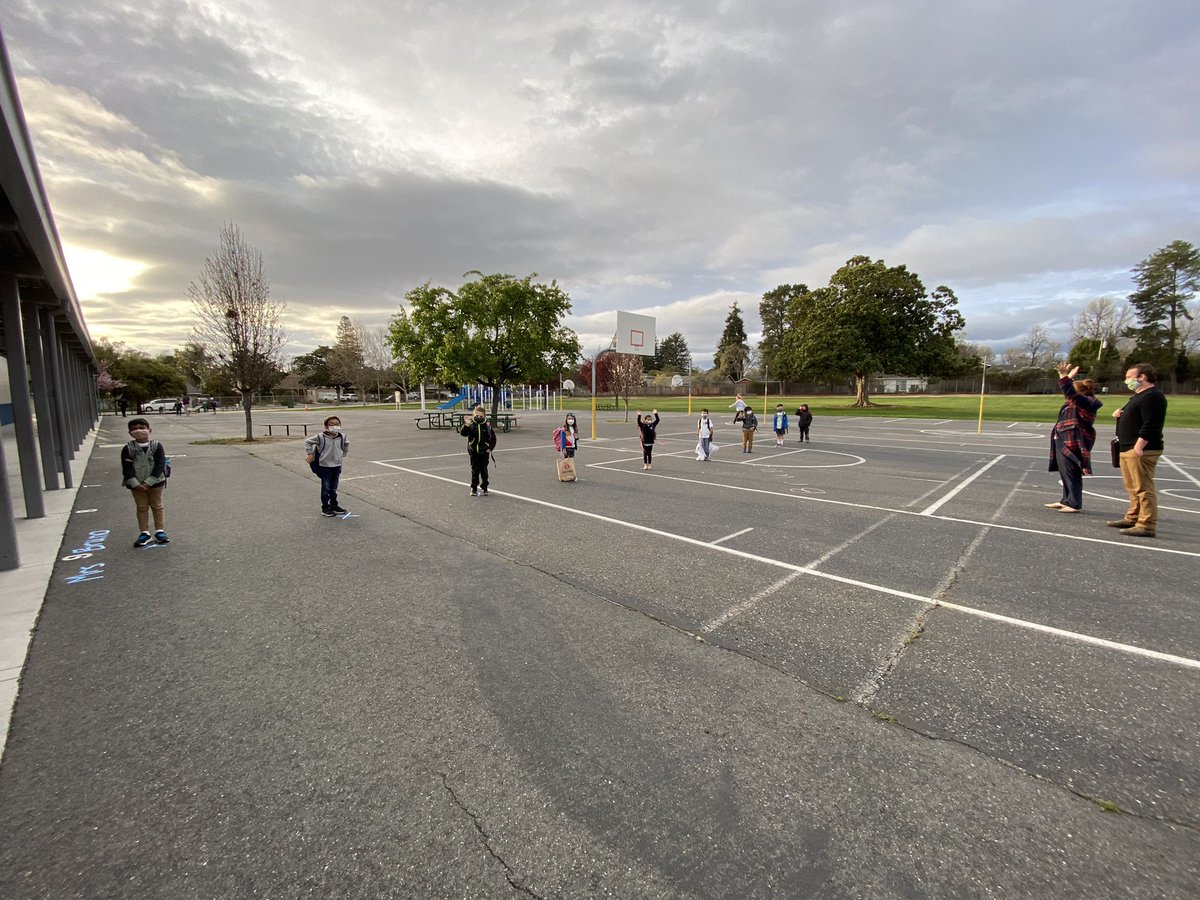 carlsontweets's tweet photo. It is the most amazing feeling to welcome some of our kindergarten and first grade students on campus! We look forward to welcoming more students back over the next few weeks! @SunnyvaleSD @Sturmtweets https://t.co/zyYy0ABK1x