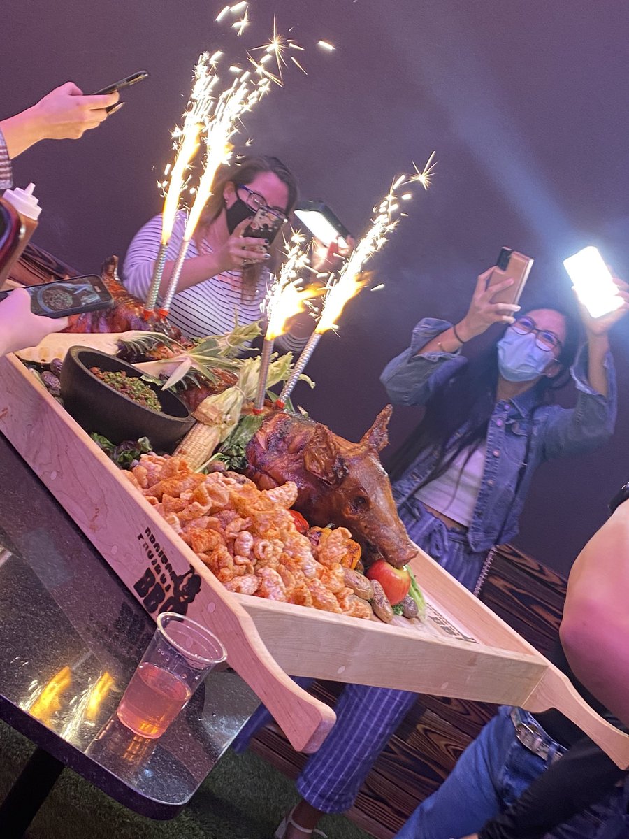 KaraRutkin's tweet image. Friendly reminder that #ProjectBBQ at @CircaLasVegas will serve you a whole roasted pig like it’s bottle service at a #Vegas club. That is all.