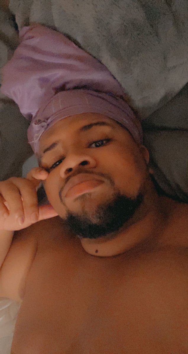 hiipetunia's tweet photo. Make sure to put on y’all helmet of salvation before bed, children. #ModestyAlwaysWins https://t.co/fqvirGYTMS