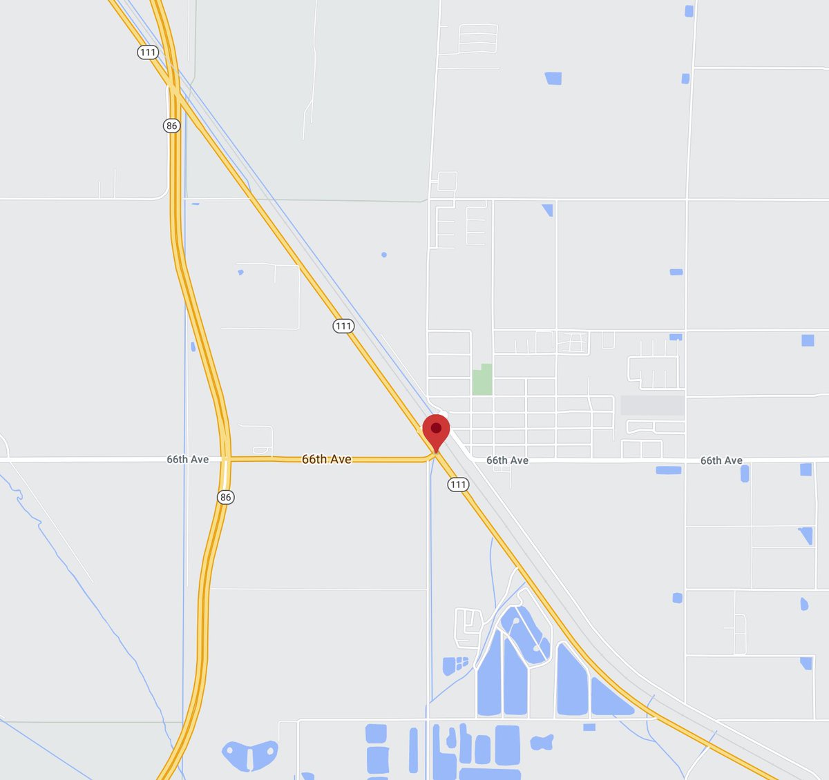 CALFIRERRU's tweet image. Vegetation Fire - 8:50 pm Ave 66 X Grapefruit Blvd, in Mecca.  Firefighters are on scene of a 1.5 acre vegetation fire burning in heavy brush.  Moderate rate of spread.  Ave 66 closed from Grapefruit to 86 Expy. #66Fire