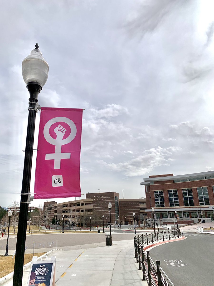 sydney_carter22's tweet photo. Love this banner on the @unevadareno campus 💗 One more week of #WomensHistoryMonth, who’s a #powerfulwomen you look up to? #rsj108 @DisruptiveDESGN https://t.co/X9P4thxQn3