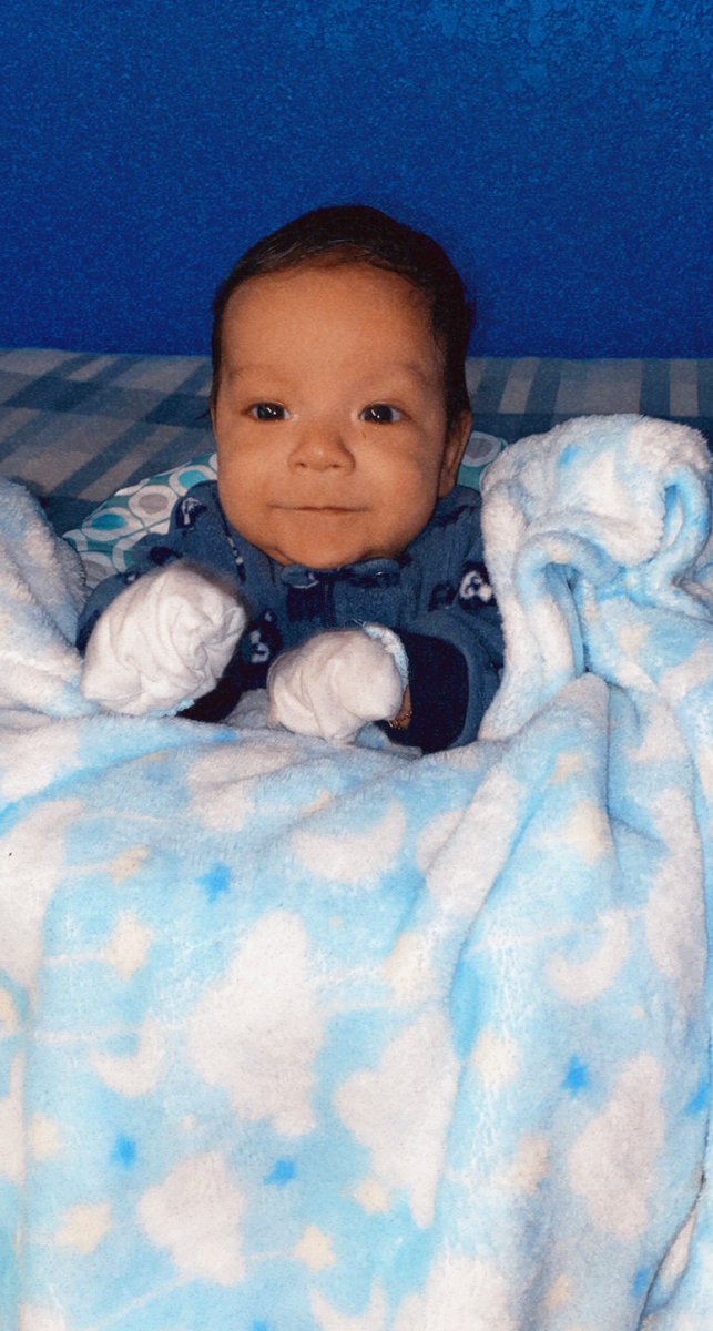 deisyr_10's tweet photo. Pregnant, premature, now 🥺💙💙 https://t.co/547euJcPwR
