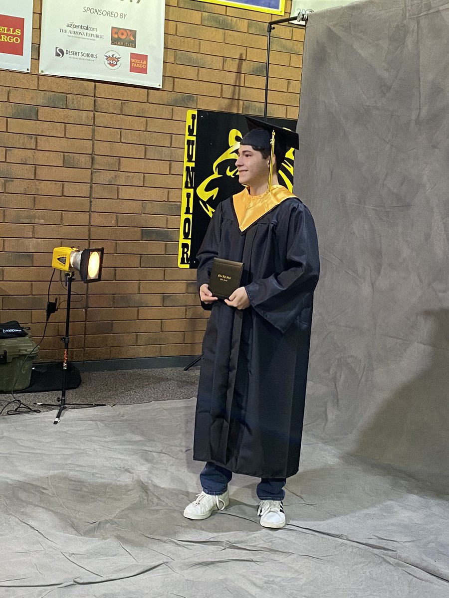 GilbertHSTigers's tweet photo. So excited for our Tigers as we prepare for graduation!!!  #CapGownPics #TigerStrong https://t.co/9j5HApmJ0h