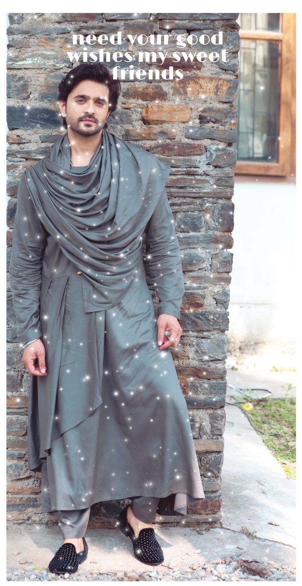 Today's the most special day of my life .As I have turned 17 today,it is totally incomplete without the good wishes n love that you all pour in like every year . Let's get started friends .Thanks in advance 😇🙏 
Ive a few tagged in the post ! But all of ur wishes mean a lot ❤️😀