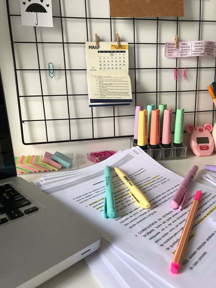 wonxxi_'s tweet image. hi, i’m new to #studytwt  #AMBISVERSE  #ambistwt

° Anna
° She/her
° 06l 
° 9th grade
° Indonesian🇲🇨
need motivation to study^^ ayok ngambis bareng²! &amp;gt;&amp;lt; 

help rt/like, thank you!