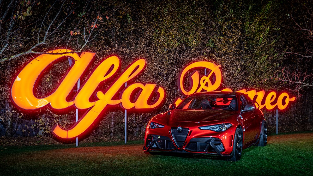 AlfaRomeo_SA's tweet photo. New Alfa Romeo Giulia GTAm, an authentic tribute to the history of speed.🍀

 📸 quasar_group_official

#AlfaRomeo #GiuliaGTAm #LameccanicaDelleEmozioni https://t.co/Z1s4bd3oB5
