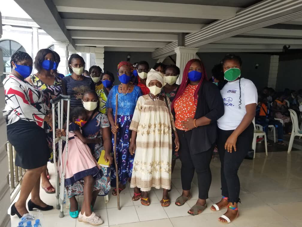 MikiFoundation's tweet photo. Thanks to an invitation from @chrda_africa &amp; @bawac237 our Founder/CEO @Emily_Efeti spoke to women &amp; girls affected by the #AnglophoneCrisis on our peacebuilding works &amp; efforts &amp; programs to support women &amp; girl’s affected by conflict.
@chrdafrica @unoy_peace @whatthewomensay https://t.co/IH9Fs7HGGt