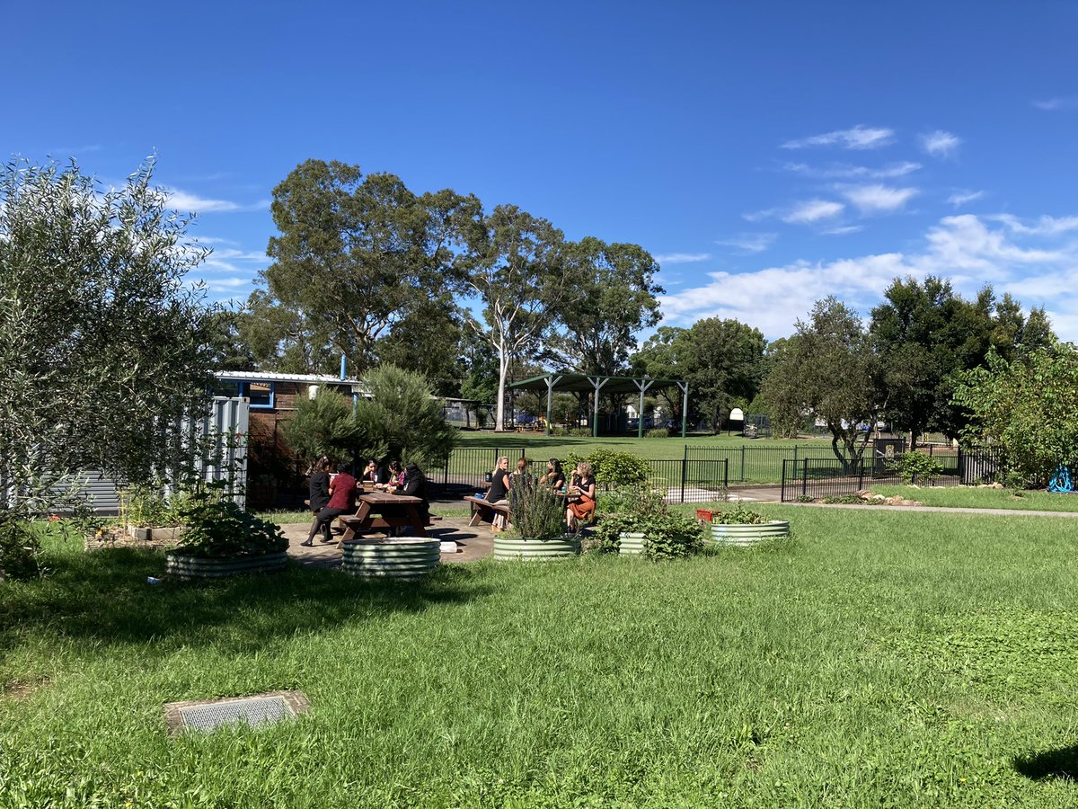 Facilitating the ILC program is so rewarding when you have the contributions of passionate leaders. Thank you for inviting me <a href="/tamprout/">Tamara Prout</a> What a great network of tchrs! <a href="/gcieducation/">Growth Coaching International</a>  Looking forward to Day 2. <a href="/MrsKAMac/">KA McNamara</a> <a href="/david_shaw/">David_Shaw</a>