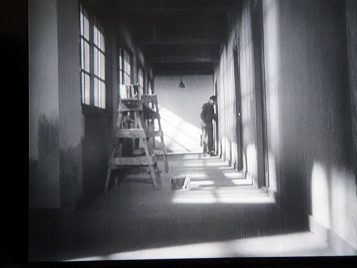 MobileFilmsJP's tweet photo. 7eme film de #Kurosawa "l'ange ivre" 1948 est aussi le 1er #thriller "médical" et personnel qui mêle amitié et maladie
#cinema #ciné #films #filmmakers #filmmaking #realisateurs #7emeart #cineaste #classicfilms #japon #mobilefilmsjp #COVID19 #déni
https://t.co/oLNiJrUvQc https://t.co/LjJHEwvaeN