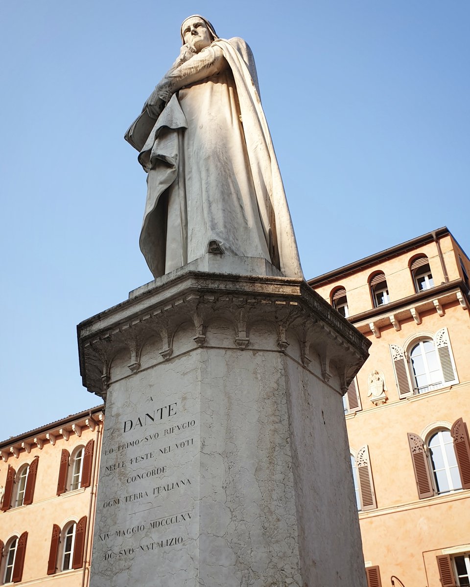 MuseiVerona's tweet photo. 📕E finalmente è #Dantedi: tantissime iniziative anche a #Verona e nei musei per celebrare #DanteAlighieri 
Scopri il programma 👇🏻
https://t.co/GLtdoVOzSa

#Dante700 #Dantedì2021 #DanteAVerona #MuseiCiviciVerona https://t.co/JCcDvHI2fv