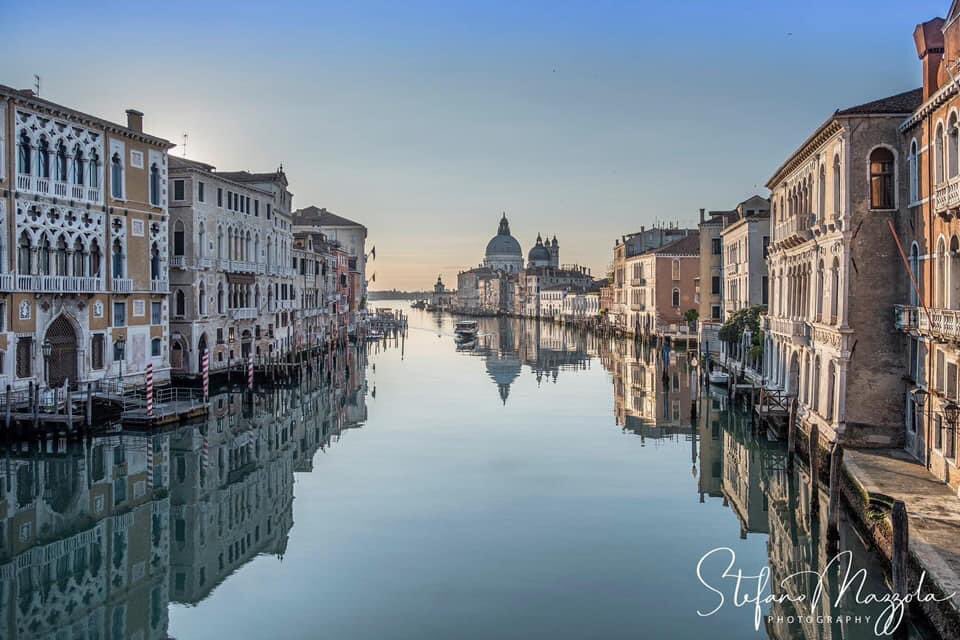 Tanti auguri Venezia, oggi sei arrivata a 1600 anni e te li porti più che bene!! #photography #photo #anniversary #1600venice #italy