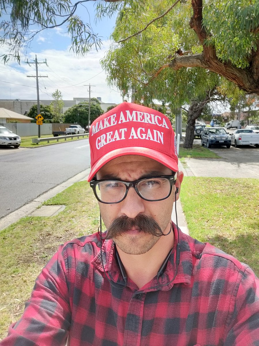 JamesPieters88's tweet photo. Happy MAGA Day to me!
So my fresh lid arrived today after organising it late October!
#worthwaitingfor
#OG
#campaignmerch
#CaliFame https://t.co/vwq5nDShxd