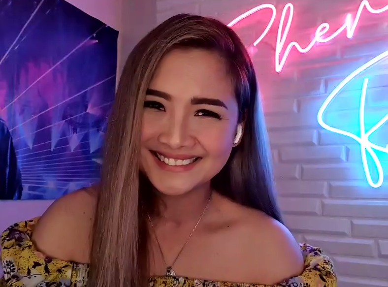 ABSCBNpr's tweet photo. .@sherynregisreal on her favorite line in the song: 'Yung "Paano bibitaw, kay sakit naman muling mag-iisa na ako," kasi you were left hanging. So paano magmove-one, kung mahal mo pa? #SherynRegisTuladNgDati #SherynRegisNewSingle https://t.co/OOYE7Nh31w
