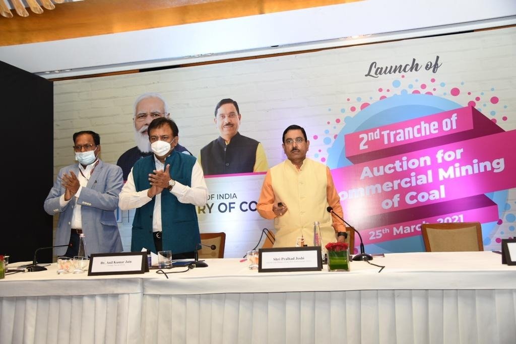 JoshiPralhad's tweet photo. Launched the next tranche of auction for commercial mining of coal. Was joined by CEO of @NITIAayog, Shri @amitabhk87 ji, officials of the @CoalMinistry and industry representatives.

This latest one is the 12th tranche of CM(SP) auction and the 2nd tranche of MMDR auction. https://t.co/ZYNK93PpQc