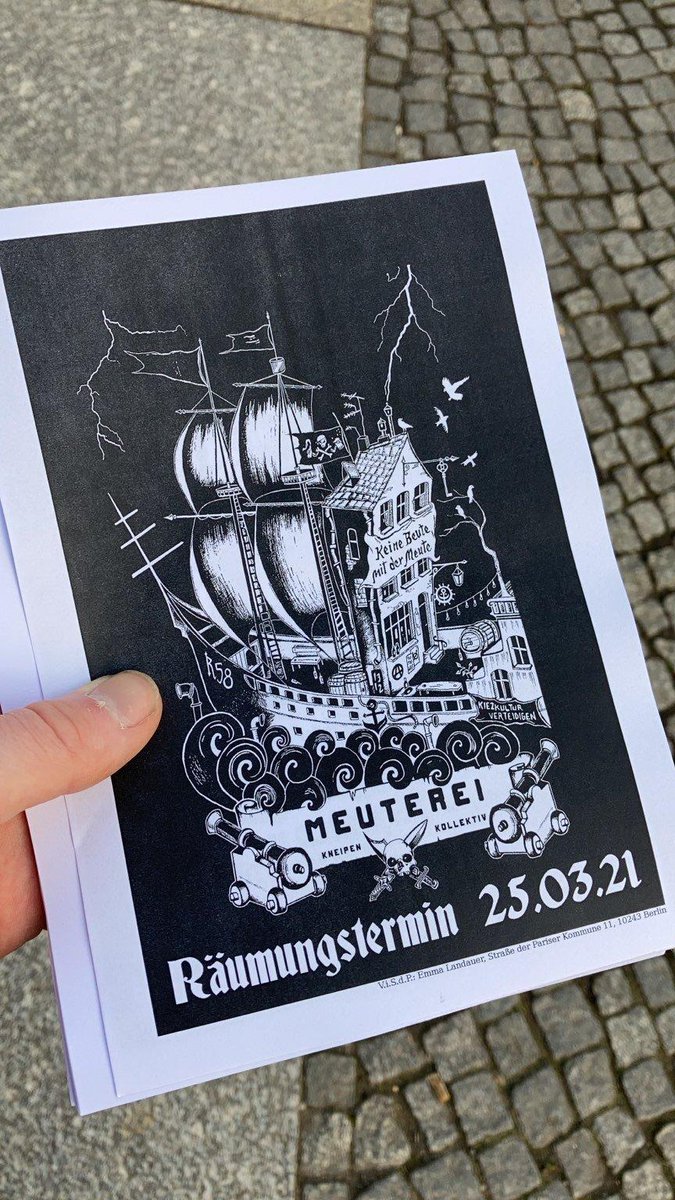 f54_flinta_s's tweet photo. Fahrraddemo der #Potse jetzt am #Kotti,
Neuköllndemo in der #Reichenbergerstr,
Kundgebung #Warschauerstr
Die Stadt ist groß! Bleibt Dynamisch!
#Meutereibleibt #Meutebleibt https://t.co/G78mIzSkCa