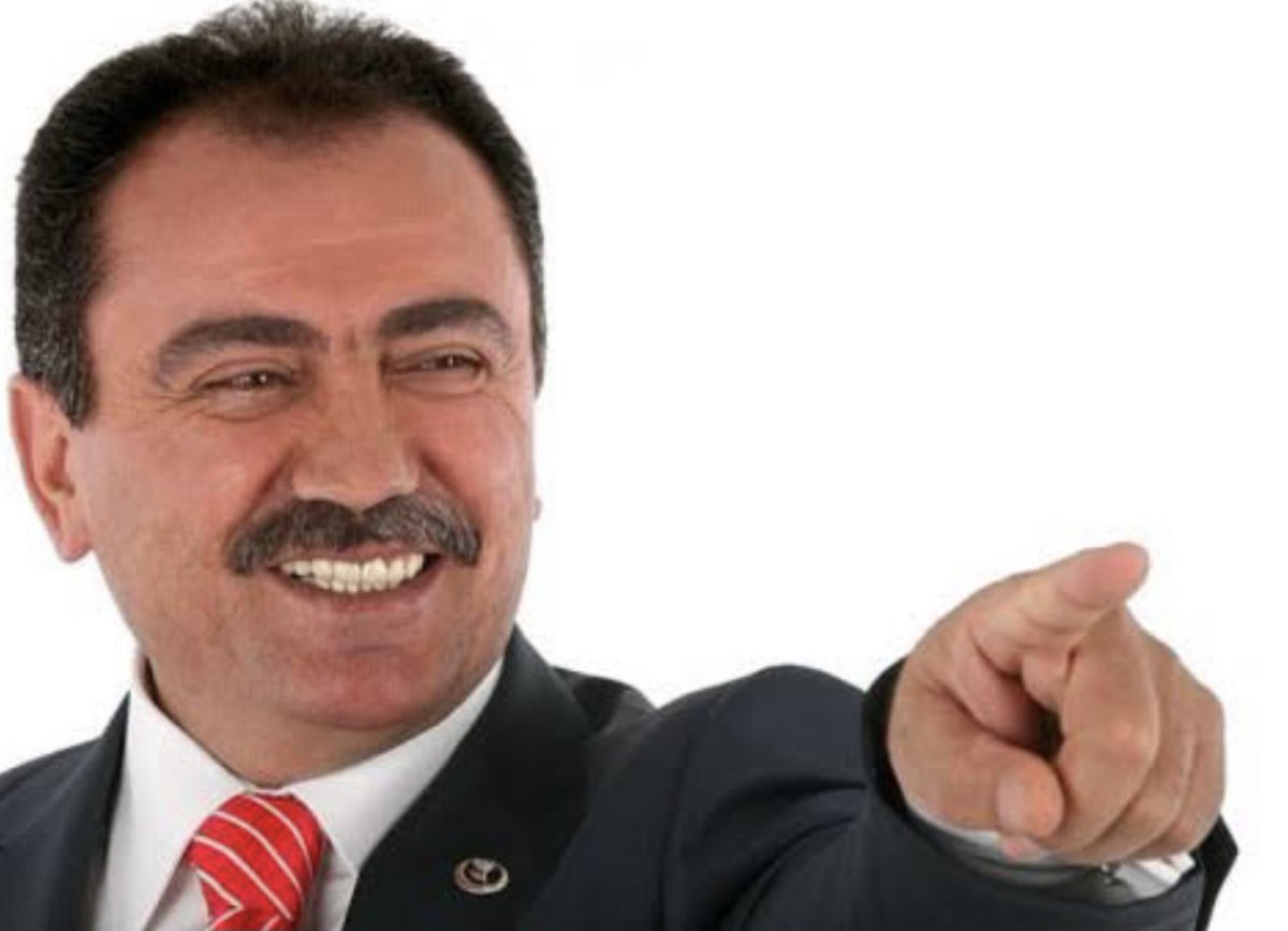 Ben TÜRK’üm!
TÜRK esir olmaz...
Ben TÜRK’üm!
TÜRK devletsiz olmaz...
Ben TÜRK’üm!
TÜRK vatansız olmaz...
Ben TÜRK’üm!
TÜRK ezansız olmaz...
Ben TÜRK’üm!
TÜRK hürriyetsiz olmaz...