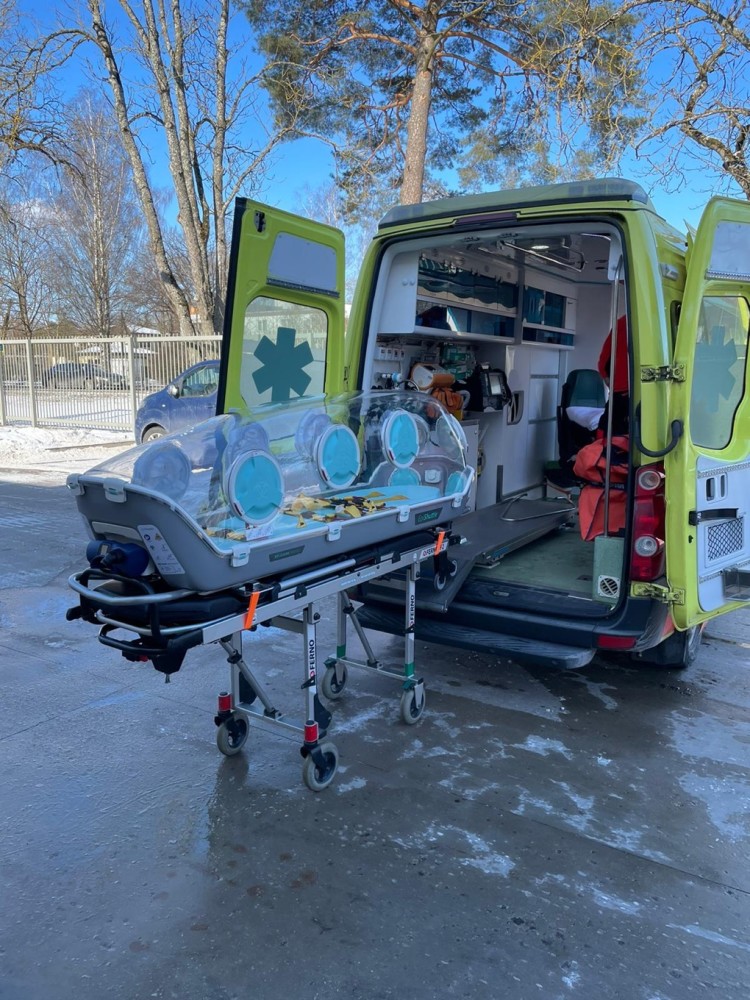 The U.S. Embassy in Latvia donates EpiShuttles to State Emergency Medical Services  mynewsdesk.com/no/epiguard/pr…