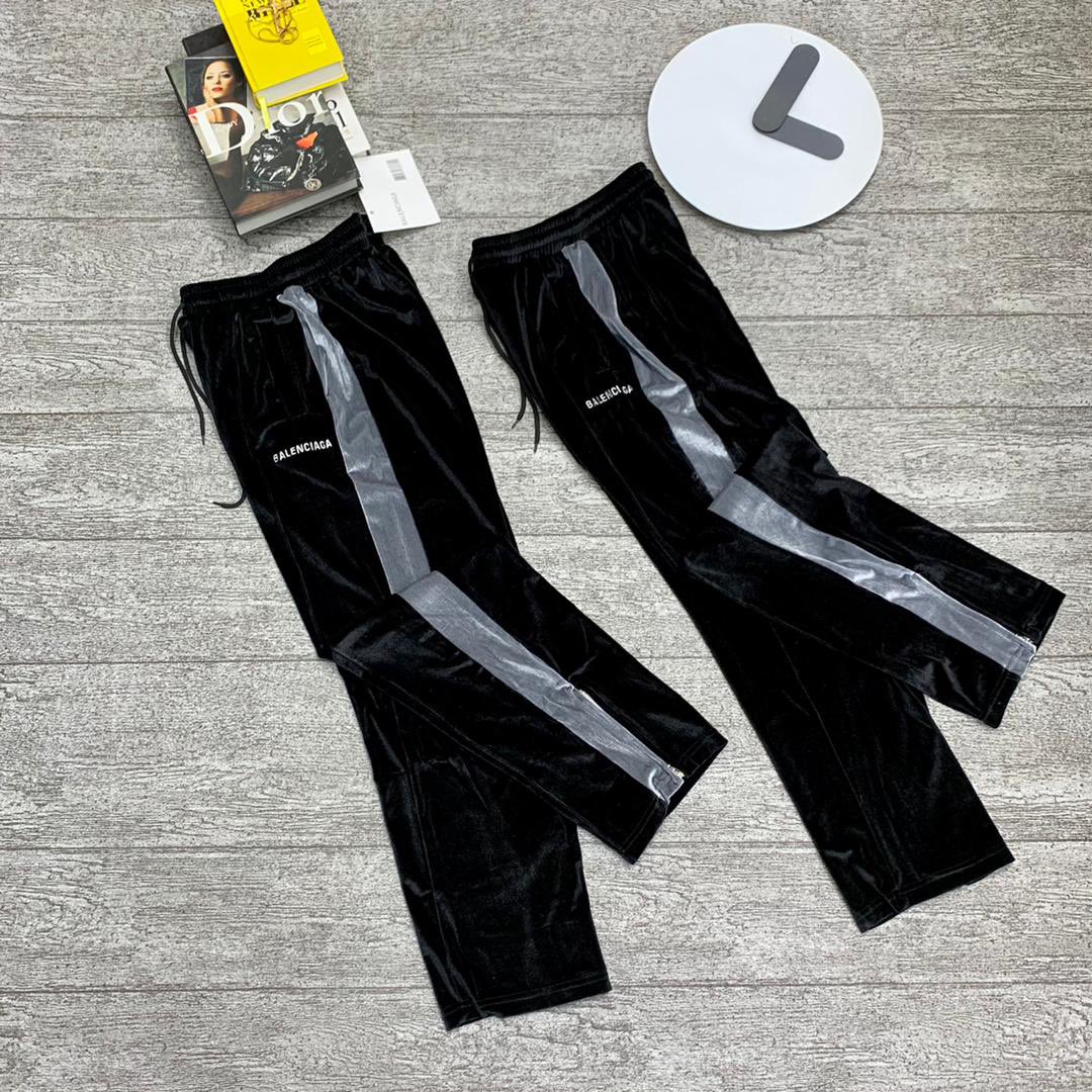 _staysharp's tweet photo. JOGGERS
Send a dm to order now
Dm @_staysharp
#staysharpcollection https://t.co/UQ9zTIsJUa