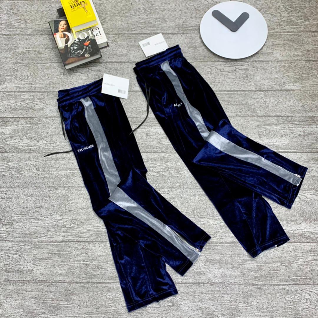 _staysharp's tweet photo. JOGGERS
Send a dm to order now
Dm @_staysharp
#staysharpcollection https://t.co/UQ9zTIsJUa