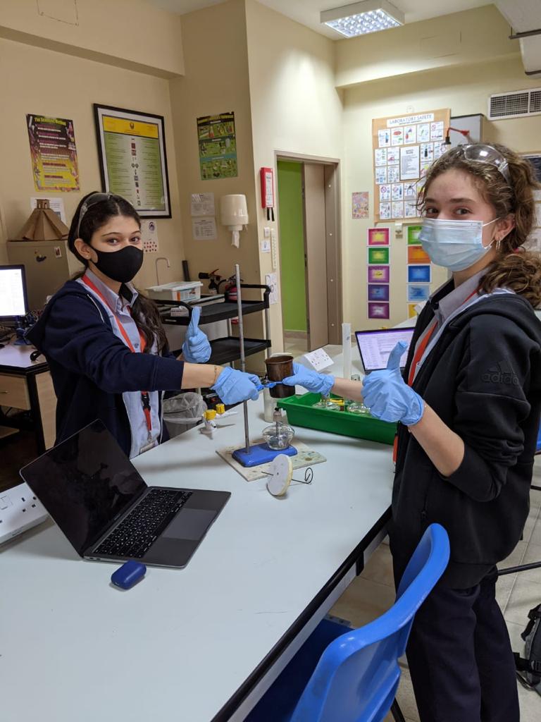 DIA_Sciences's tweet photo. @DIA_Secondary Year 10 students investigating Heat Energy through Specific Heat Capacity.
#DreamInspireAchieve #Year10 #DP #Chemistry #SpecificHeat #HandsOnLearning #TeachUAE #YoungScientists https://t.co/STnQnEVUdp