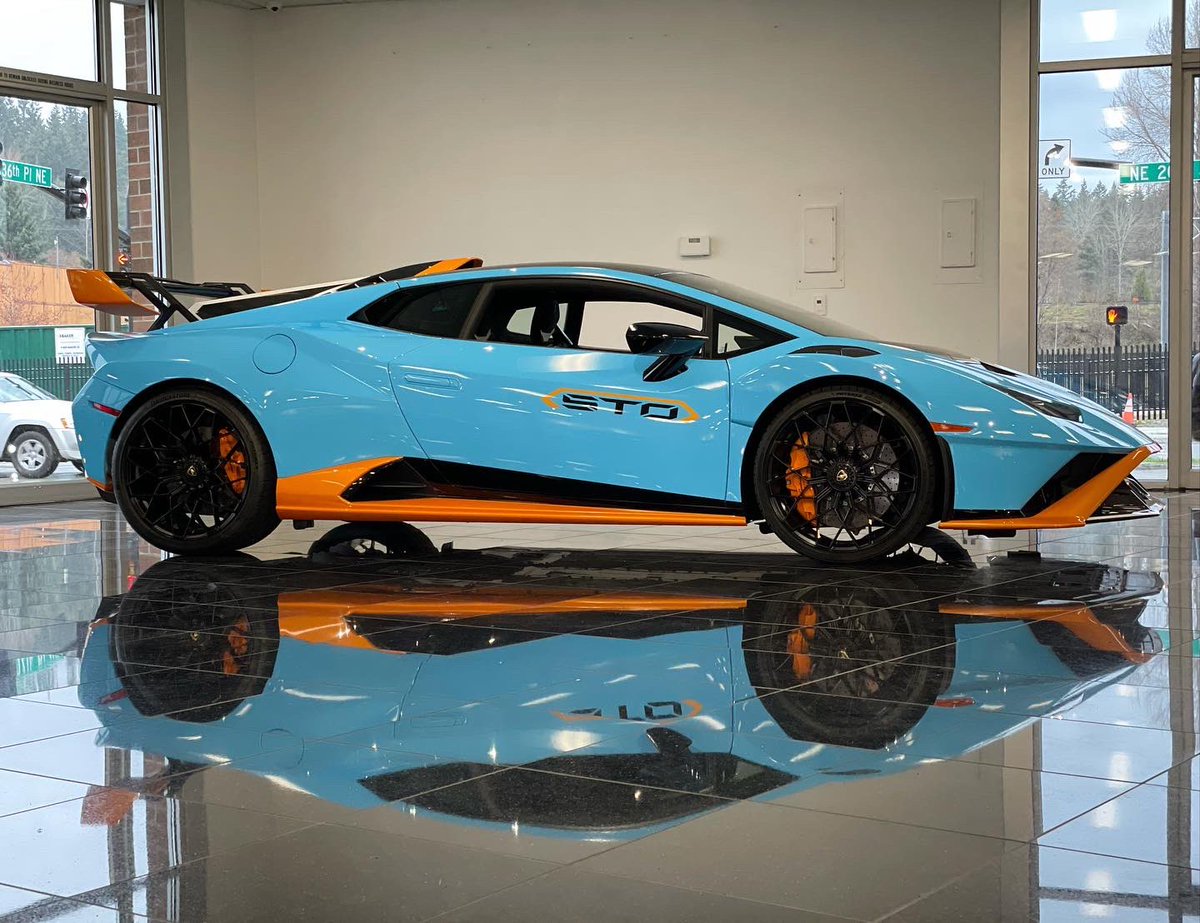 jameijune's tweet photo. The new Huracán STO: the ULTIMATE Hurácan and one of my favorite cars... in my favorite color combo! 🏎🧡💙

Check out @beautyandkeys’ video! 🤩

#beautyandkeys #lamborghini #lamborghinihuracan #lamborghinihuracansto @Lamborghini @Lambo_Bellevue @LamborghiniUAE1 https://t.co/ftEo1gNrTV
