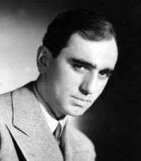 merlinpapin3's tweet photo. Aujourd'hui le Scénariste et Réalisateur #RayEnright aurait eu 125 ans (décédé en 1965) , on lui doit les films (près de 75 films)
Ton Heure a Sonné
La Descente Tragique
Montana
Les Flêches Brûlées
Golden Hawn
Les Ecumeurs
Fra West 89
@Jouxplane83 @FredOL69007 https://t.co/zTAFXxK8Ub