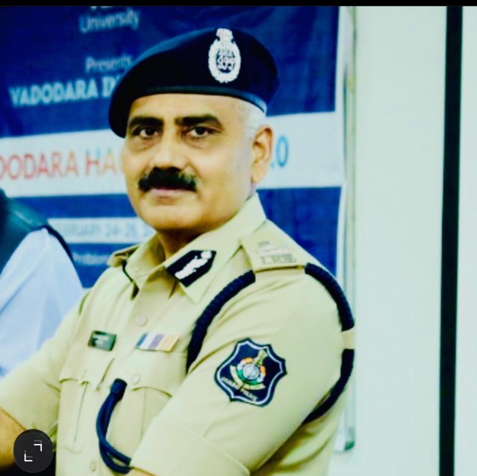 Wish you a Happy birthday to Dr.Shamsher Singh, Police commissioner and We hope Vadodara will achieve a safe, citizen friendly, and corruption free city under your leadership.

#HappyBirthday
#ShamsherSingh