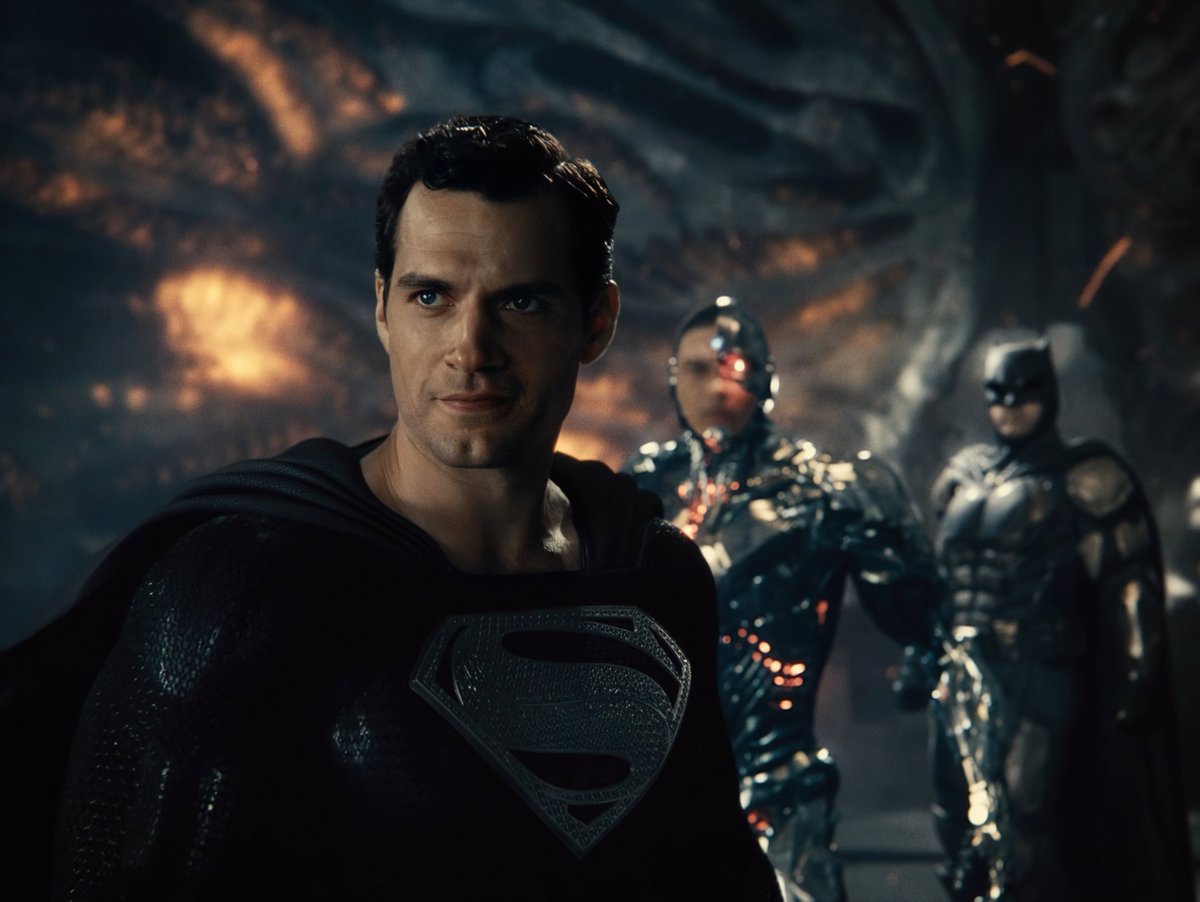 Henry Cavill Reportedly Leaving the Role of Superman in DCEU