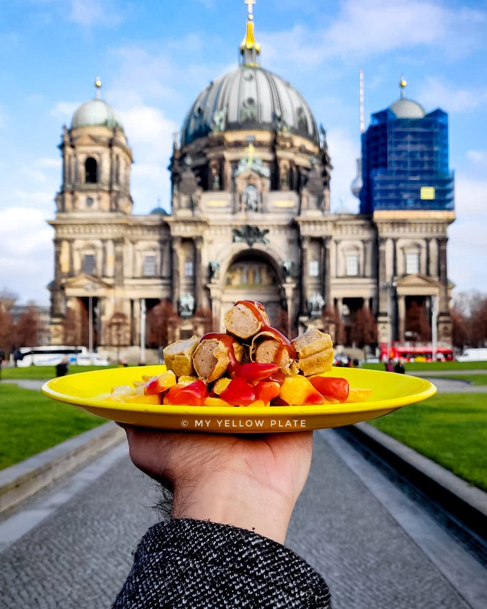 myyellowplate's tweet photo. When in Berlin, Currywurst is a must eat and Berlin Cathedral is a must see. 😍
#MyYellowPlate #Berlin #Germany #Food @visitberlin https://t.co/gxiEcWlJbC