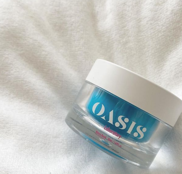 oasis_labo's tweet photo. 「塗った瞬間 肌の上で水分が弾けてうるうるになる」をオアシスラボのウォータリーボムで体験してみませんか？🤍💧
https://t.co/TeuLJt4tpi

#oasislab #waterybomb #韓国コスメ #スキンケア #コスメ https://t.co/aDoNH6Va0c