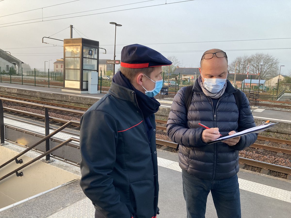 ⏲ L’ #exop, outil majeur pour améliorer la ponctualité des trains. Nous réalisons ce matin une tournée terrain à #savenay en vue de passer la barre des 90% de trains ponctuels en Pays de la Loire !