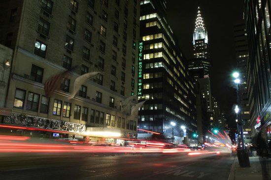 Roger Smith Hotel tweet media