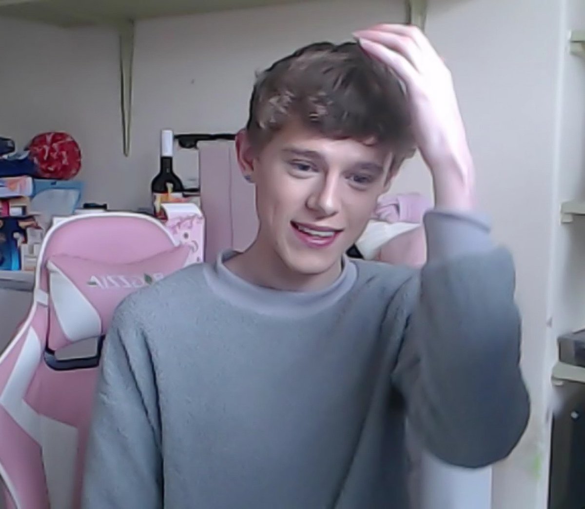 RourkeCLUB's tweet photo. How I can move my eye far away from him @rourkesdiamonds
my world �� my #Rourke 🍑
#diamondrourke #RourkeStreaming on Twitch  https://t.co/u1cYHnHBa6
Support #RourkesDiamonds
https://t.co/Ia0vd9Menz https://t.co/56nXFuPmxo