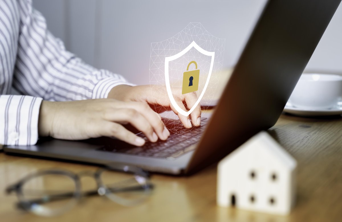 Los antivirus falsos son todo un problema. Aprenda a distinguir los auténticos de los falsos. mcafee.com/blogs/language…