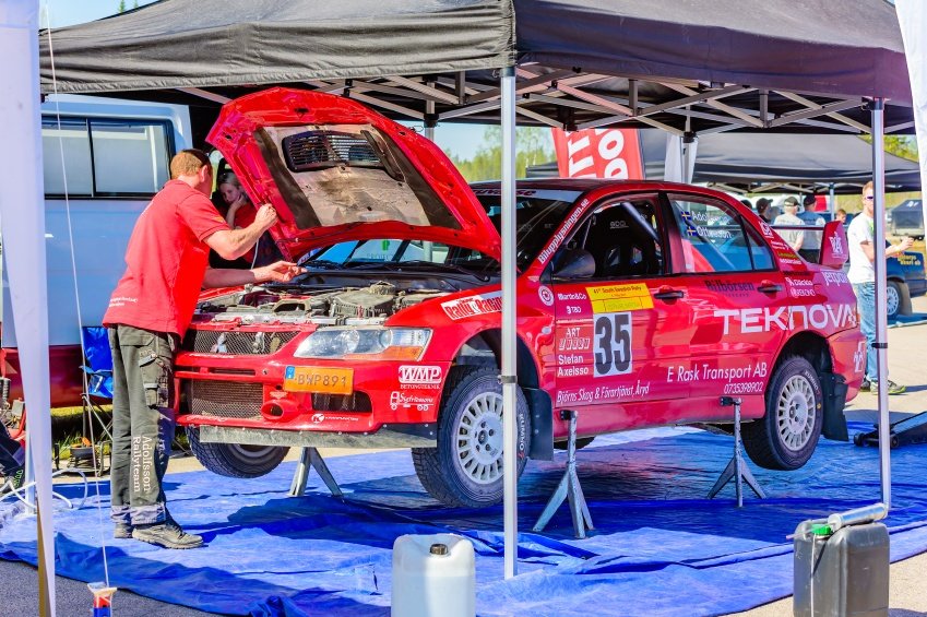 IverjoRally's tweet photo. ¡Comencemos el fin de semana con la preparación de esta nave! Es Mitsubishi Lancer Evolution VIII

#mitsubishi #lancerevo #lancerEVOVIII
@emprender_mas @mitsucars https://t.co/QJD5jlicnB