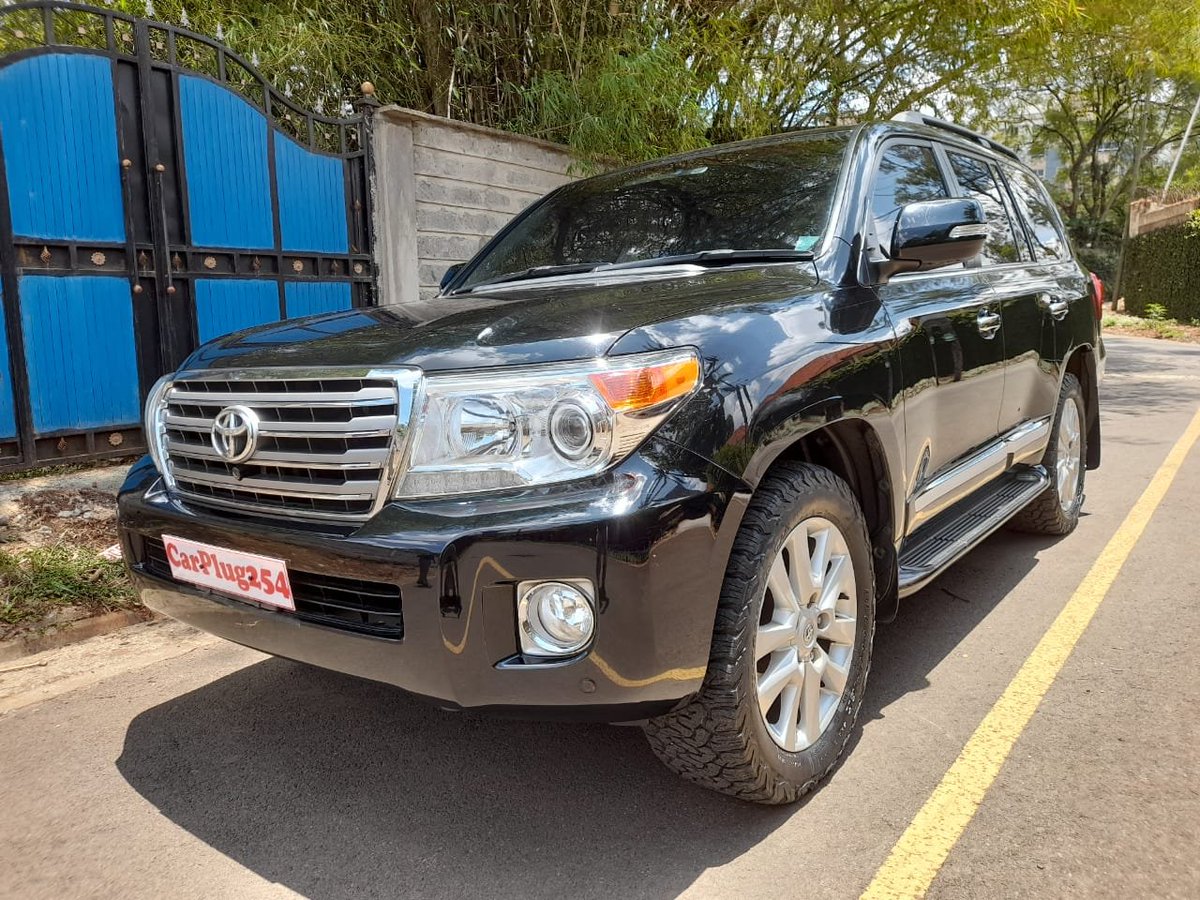 CarPlug254's tweet photo. My customer could be on your TL kindly RT like my hustle
2014 Toyota Land Cruiser ZX V8
4.6L V8 Petrol
6 Spd AT
20" alloy wheels
Mileage 120000 Km
KES 8.3M
#Curfew #Raila #Portugal #RutoSpeaks #KQheist #Ezra #worldcup #Kisumu #Kenyans #Raila #EndOfODM #JKIA https://t.co/zZXSTYUyxl