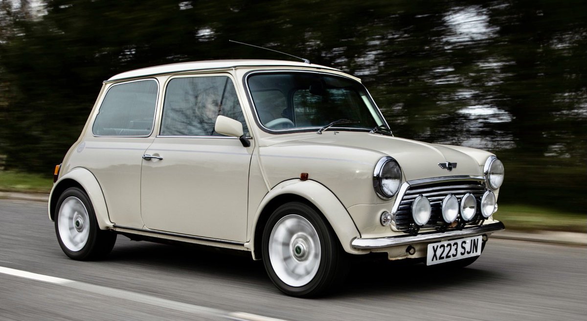DigiGroupPhil's tweet photo. 2000 Rover Mini Cooper Sport

Photographed a few weeks back for @MParkClassics 

If your looking for a classic mini, take a look at there auction listings for the 27th April, as they have currently got 5 listed. 

Photo ©️ Phil Burdge / https://t.co/7KJcrSZToZ https://t.co/SvWk002q2d