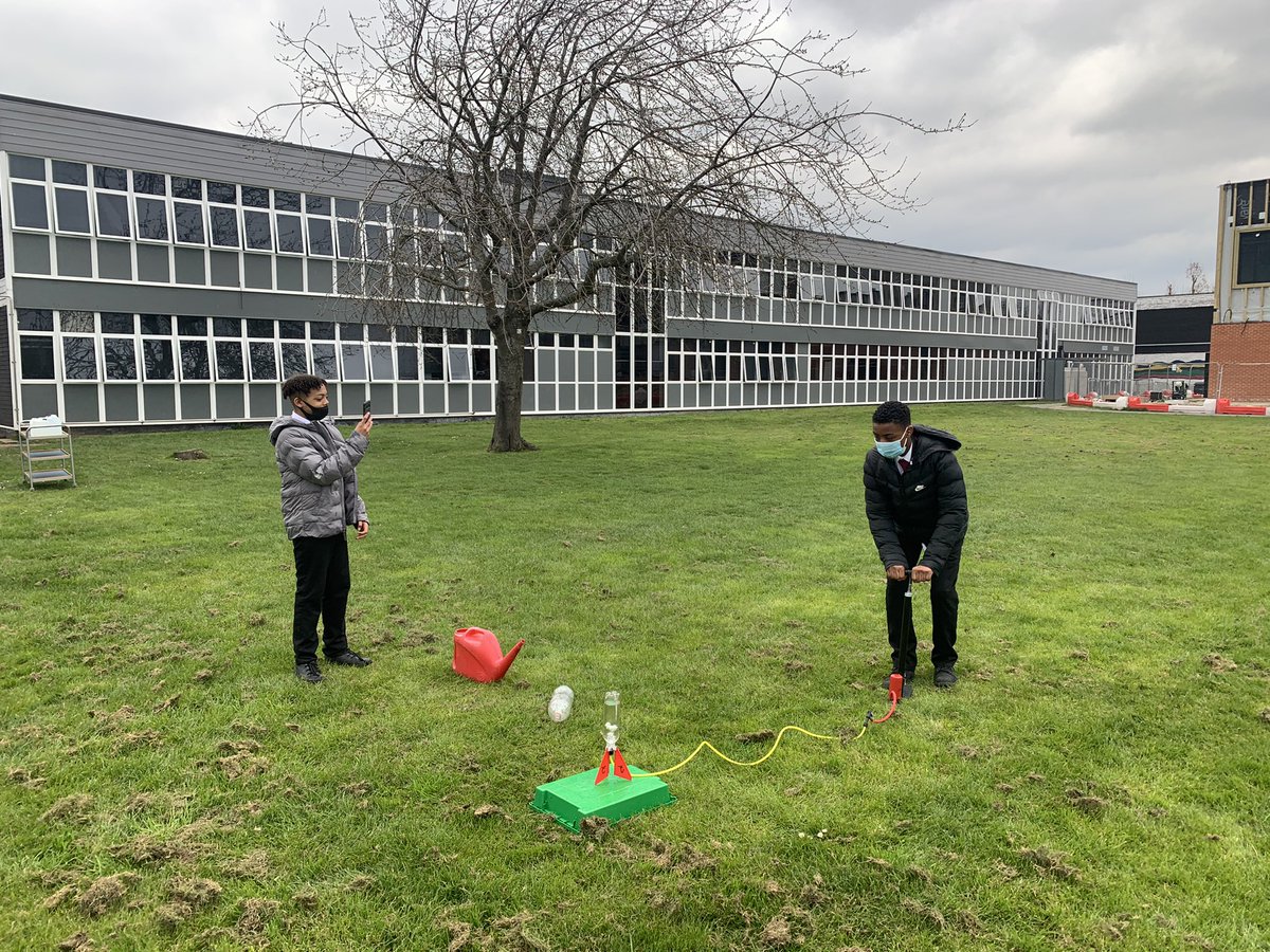 H_T_Science's tweet photo. As part of our Big Idea of forces Year 8 were launching Rockets yesterday @Hailey_Turnford (against the backdrop of our fantastic new building!) https://t.co/eor6fsjCUd