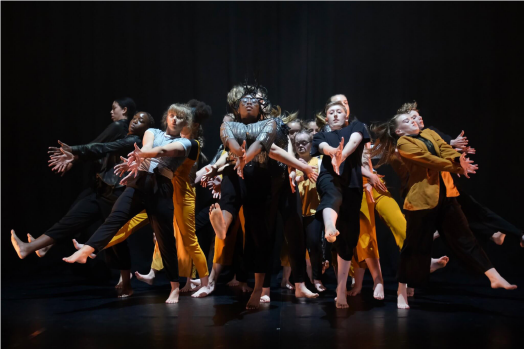 We’re celebrating ⭐️NW youth dance ⭐️
Welcoming applications for U.Dance at ludusdance.org
Whether it’s kitchen disco, studio samba, back garden bhangra or in the park en pointe showcase your moves! 
@nwdancethelowry and <a href="/The_Lowry/">Lowry</a> with <a href="/onedanceuk/">One Dance UK</a>