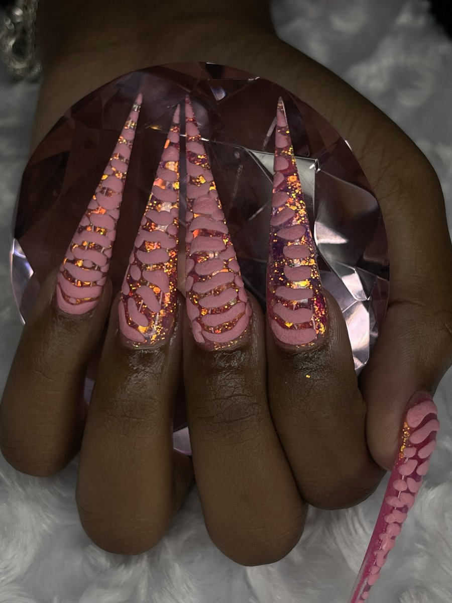 TeWayNails's tweet photo. 8 Months in. Do me a favor and Retweet please and follow my nail page on Instagram⤵️

https://t.co/ezbmqybeem https://t.co/Wm8y881st6