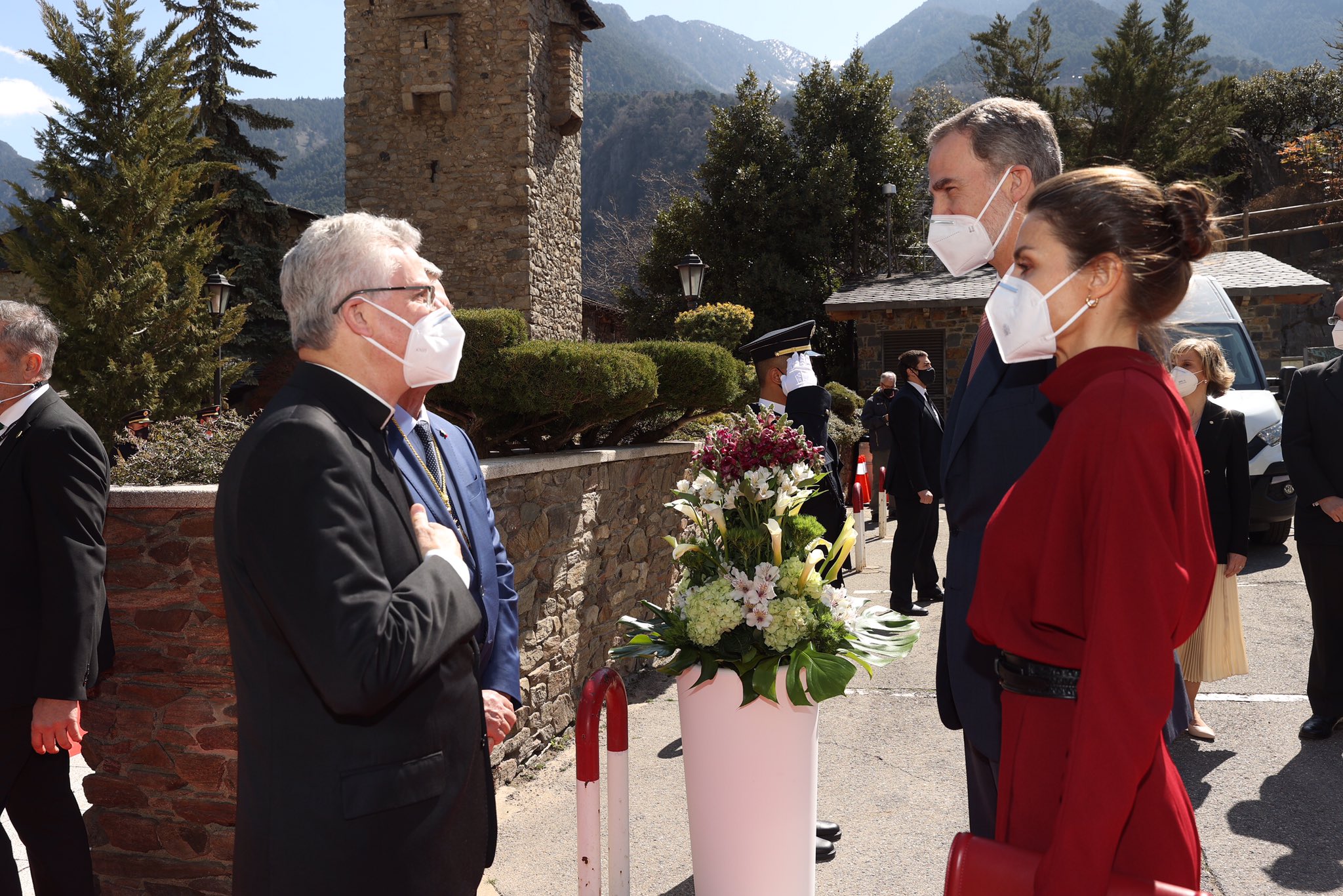 VISITA DE ESTADO AL PRINCIPADO DE  ANDORRA ExU2YlUWUAAZjmW?format=jpg&name=large