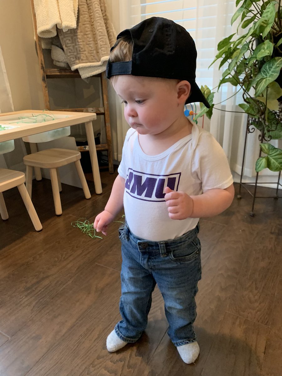 Ali Schoenherr tweet media