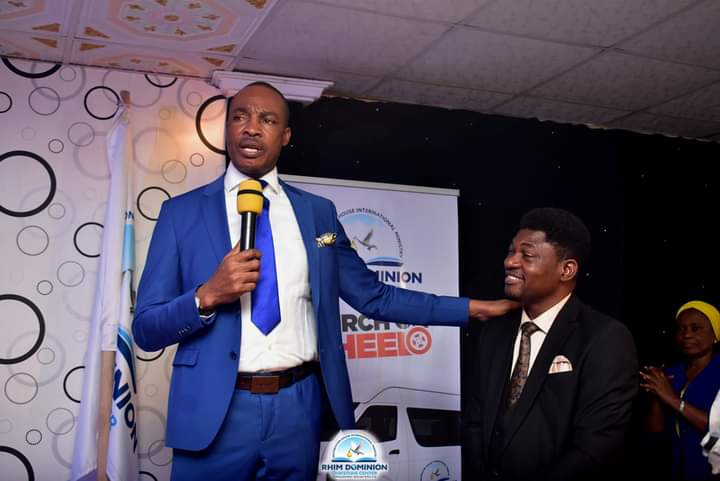 RHIMGlobal's tweet photo. #MomentsFromService #ChurchPhotos
#SabaQuotes: Tell me a man that LEARN the lessons of Life and I will show you a man who has made MISTAKES in life - Pastor Lanre Saba
#RHIMGlobal
#RHIMDCC
#SundayService
#MiracleService
#SupernaturalTransformation
#DivineLifting https://t.co/NkYKoWGQoC