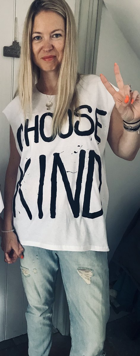 DrVictoriaG's tweet photo. Loving #thisiswhatatherapistlookslike call to action challenging stereotypes &amp; assumptions. Thank you @Dturner300 Here’s me festival-ready! 🏕 Many therapists are/have been in therapy themselves too so 
#thisiswhataclientlookslike too #counsellingpsychologist
#therapistsconnect https://t.co/v7D6O8sIjt