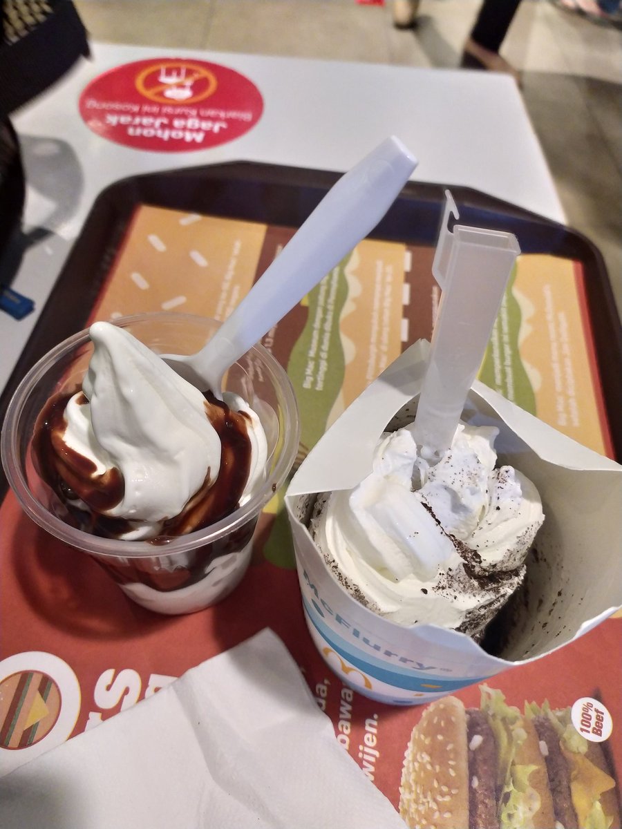 keeeeeth_'s tweet photo. Melepas rindu dengan es krim dimasa perjuangan 🤗 https://t.co/KaSGci7cl3