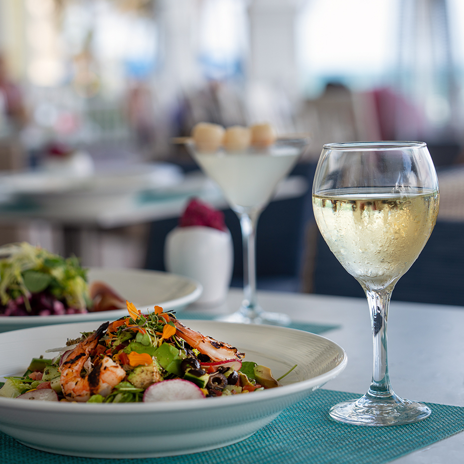 GloriousColor's tweet image. A PERK of the South Florida Lifestyle! #southflorida #southfloridallifestyle #beachfrontdinning #ctaphotography #brandphotographer #lifestylephotography #colleenthompsonart