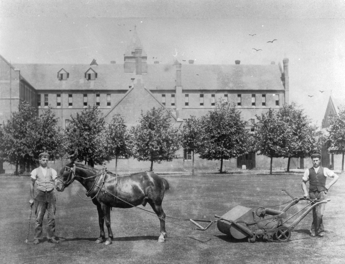 oldwarwickians's tweet photo. The 2021 census has prompted investigation into the @WarwickSchool archives to see who was living at the school 130 years ago, at the time of the 1891 census. More importantly, it has evoked the question, where did they all live? Read more at https://t.co/KskM6f5TM8. https://t.co/EvhXBcmTRO
