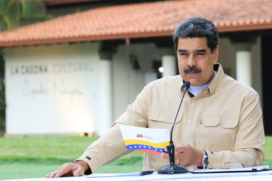 ViceVenezuela's tweet photo. #Enterate || Venezuela no admitirá vacunas contra la #COVID19 sin aprobación científica, informó el Jefe de Estado, @NicolasMaduro. 

Leer más: https://t.co/rEvoqOwRhT https://t.co/Cf3jTt1DdA